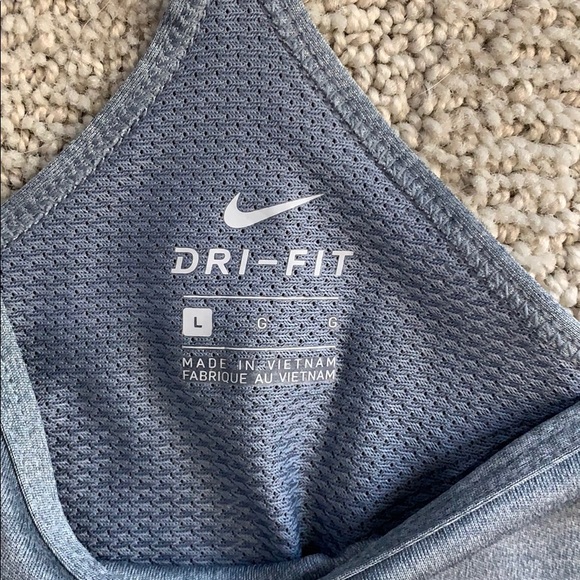Nike Tank Top - Picture 2 of 5